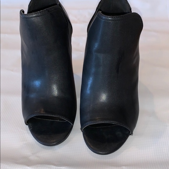 Black Calvin Klein Heels - Picture 3 of 3